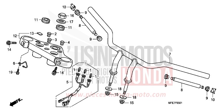 HANDLE PIPE/TOP BRIDGE (VT750C2B) for Shadow Aero GRAPHITE BLACK (NHB01B) from 2010